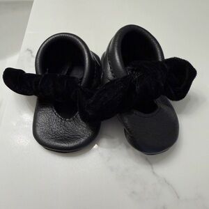 Freshly Picketed Knotted Baby Shoes
